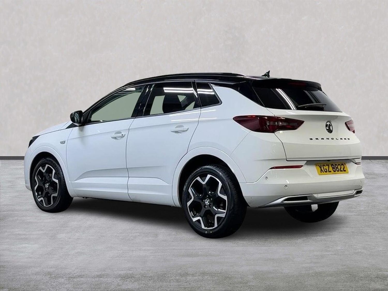 Used Vauxhall Grandland 2022 for sale - 76402383: Photo 2