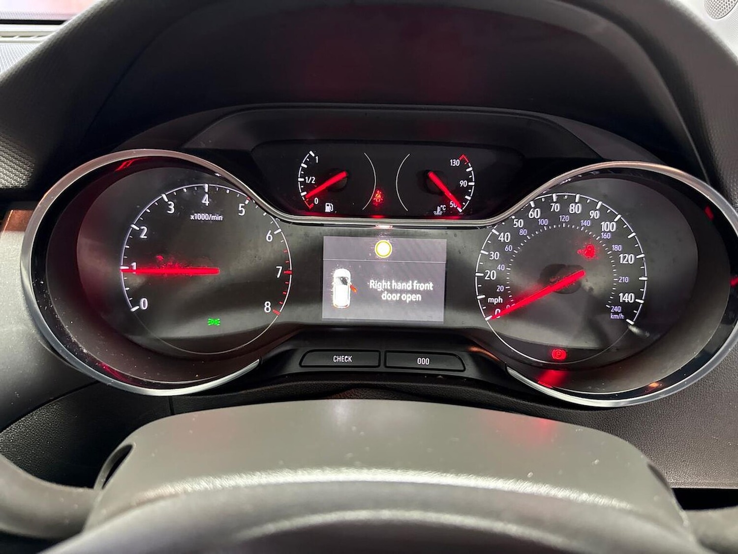 Used Vauxhall Crossland 2021 for sale - 76946983: Photo 10