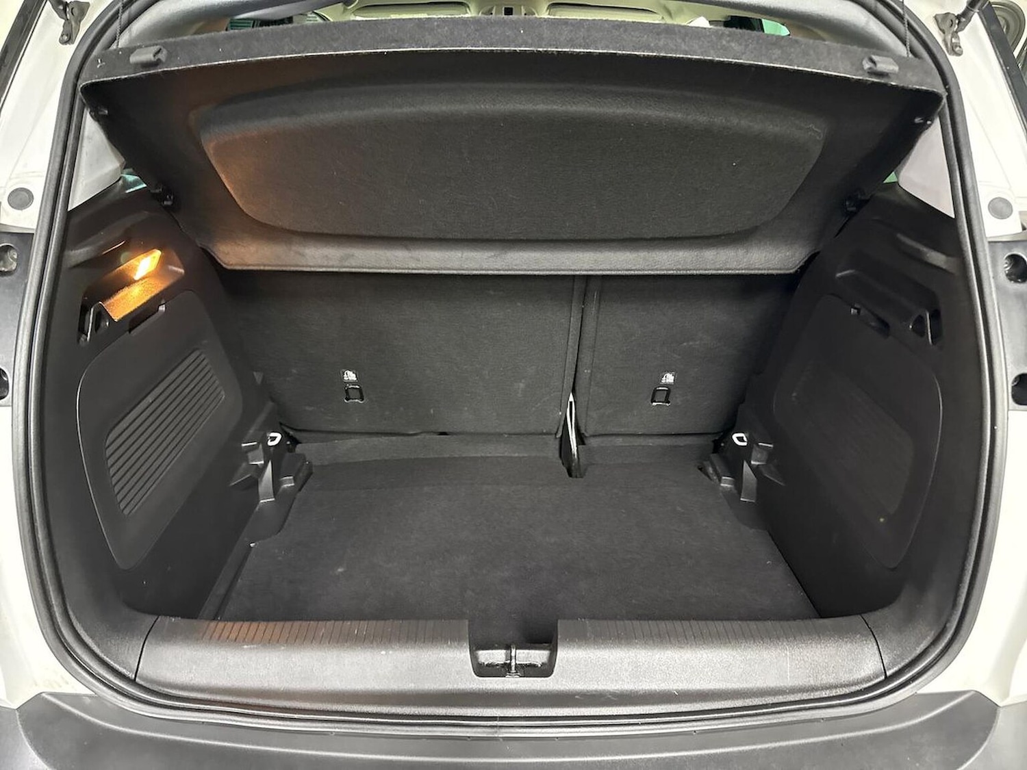 Used Vauxhall Crossland 2021 for sale - 76946983: Photo 17