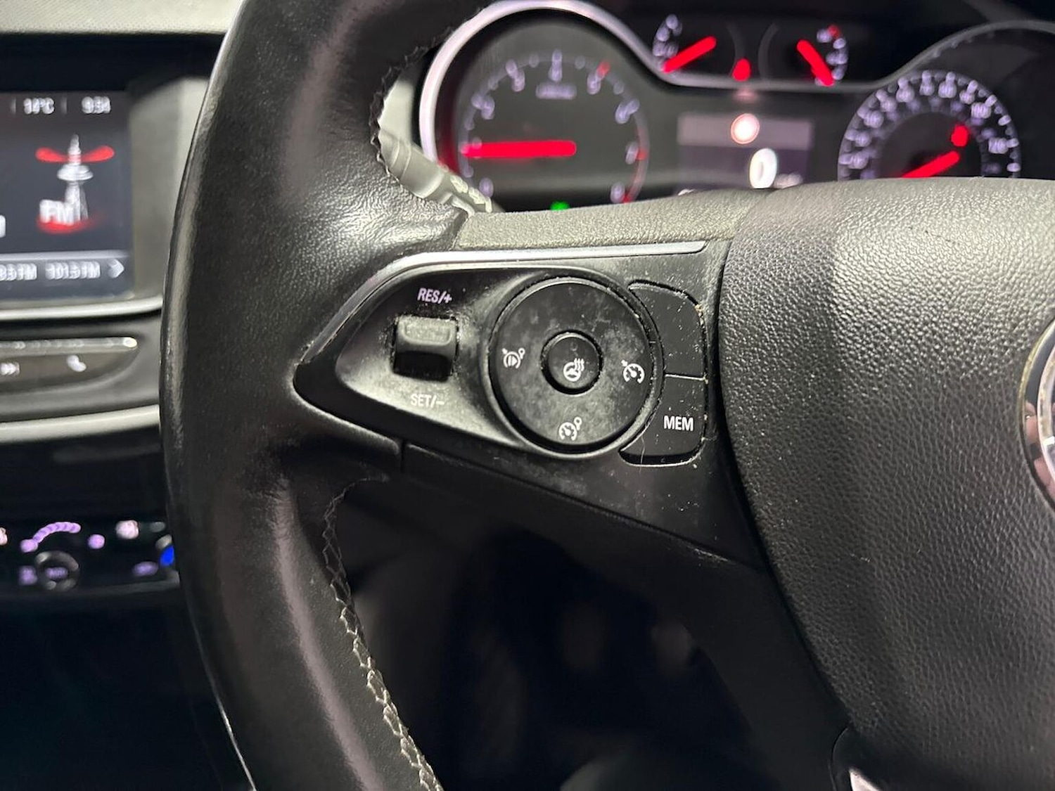 Used Vauxhall Crossland 2021 for sale - 76946983: Photo 24