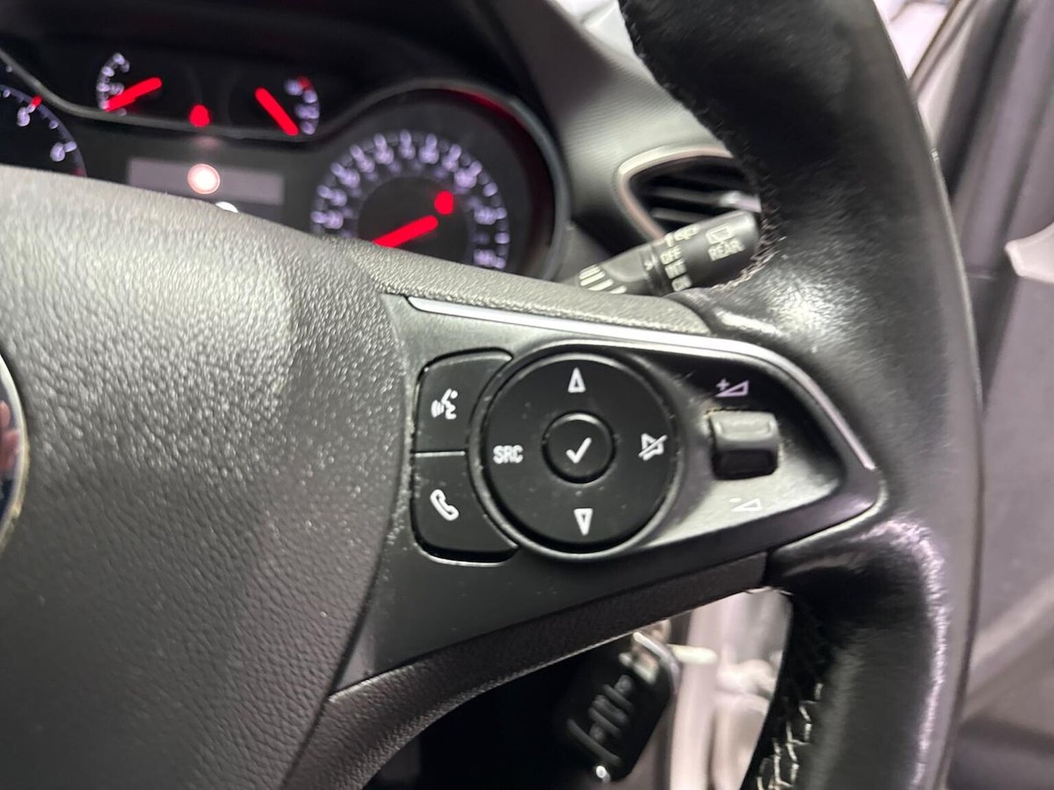 Used Vauxhall Crossland 2021 for sale - 76946983: Photo 25