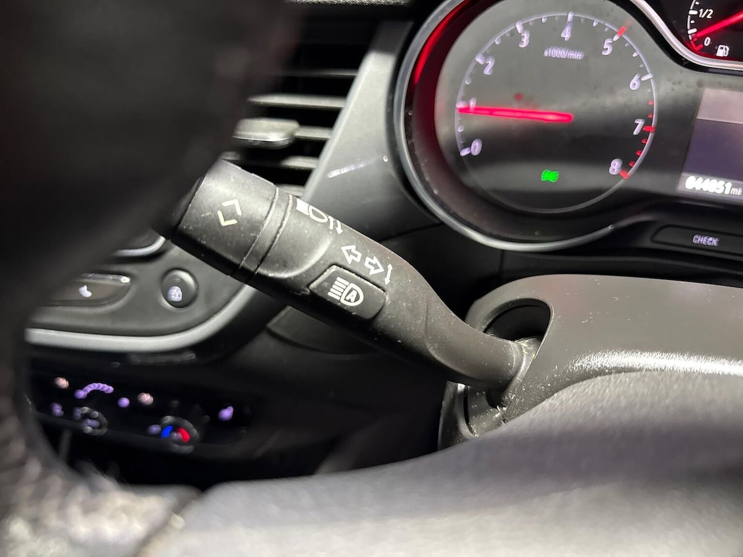 Used Vauxhall Crossland 2021 for sale - 76946983: Photo 26