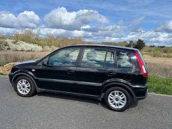 Used Ford Fusion 2009 for sale - 78115001: Photo