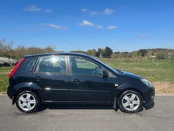 Used Ford Fiesta 2008 for sale - 76542911: Photo
