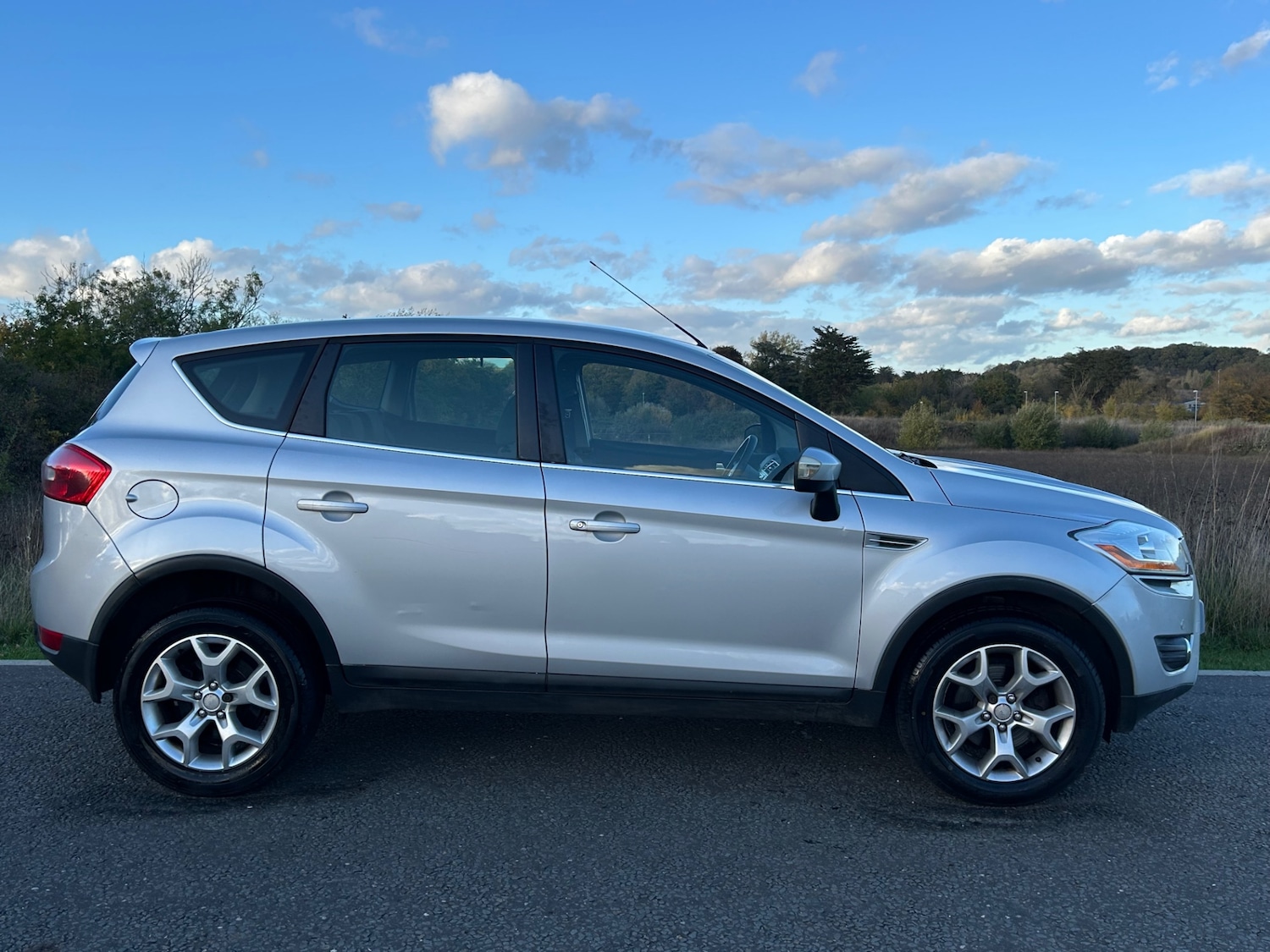 Used Ford Kuga 2010 for sale - 76374968: Photo 1