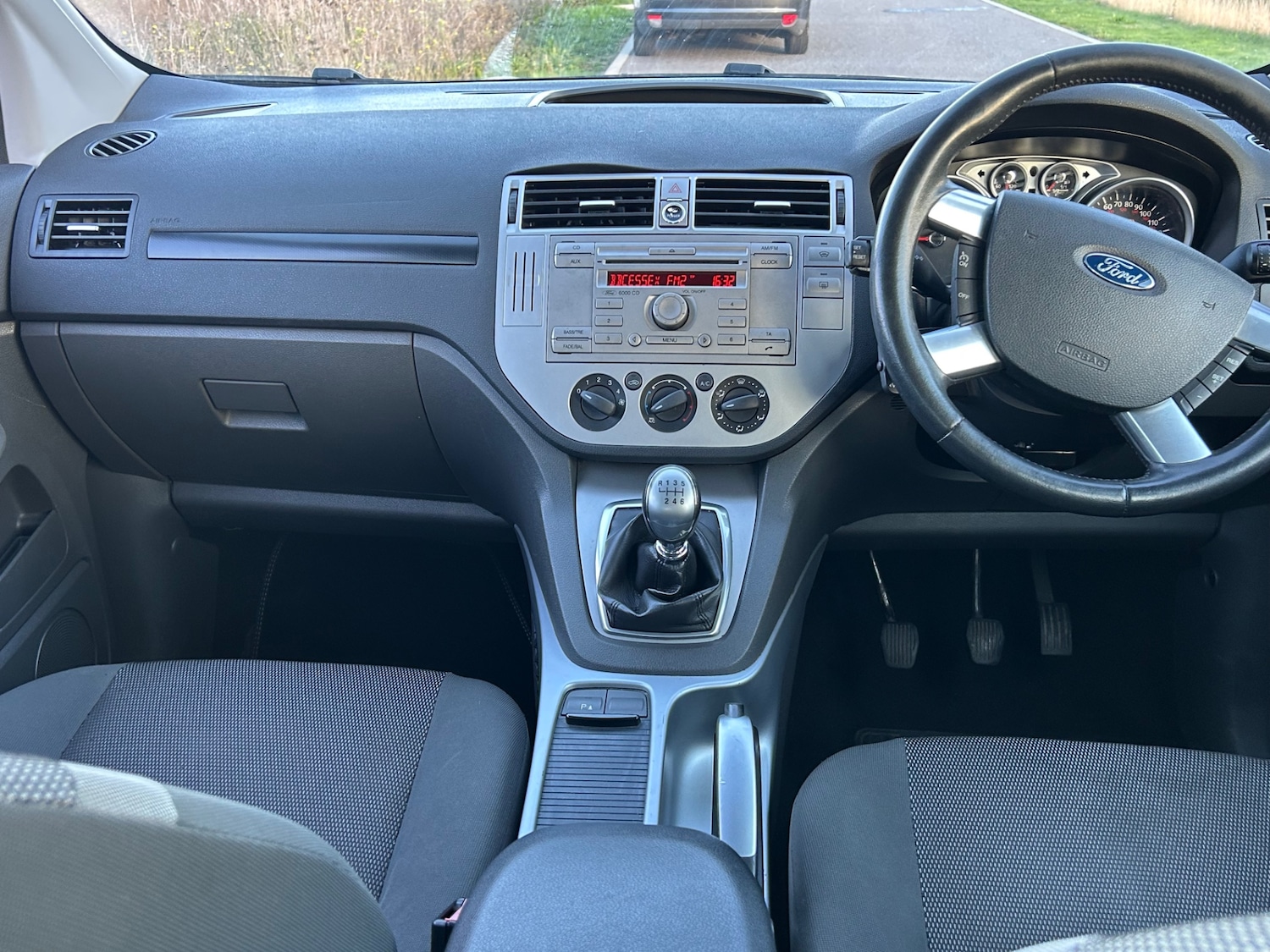 Used Ford Kuga 2010 for sale - 76374968: Photo 5