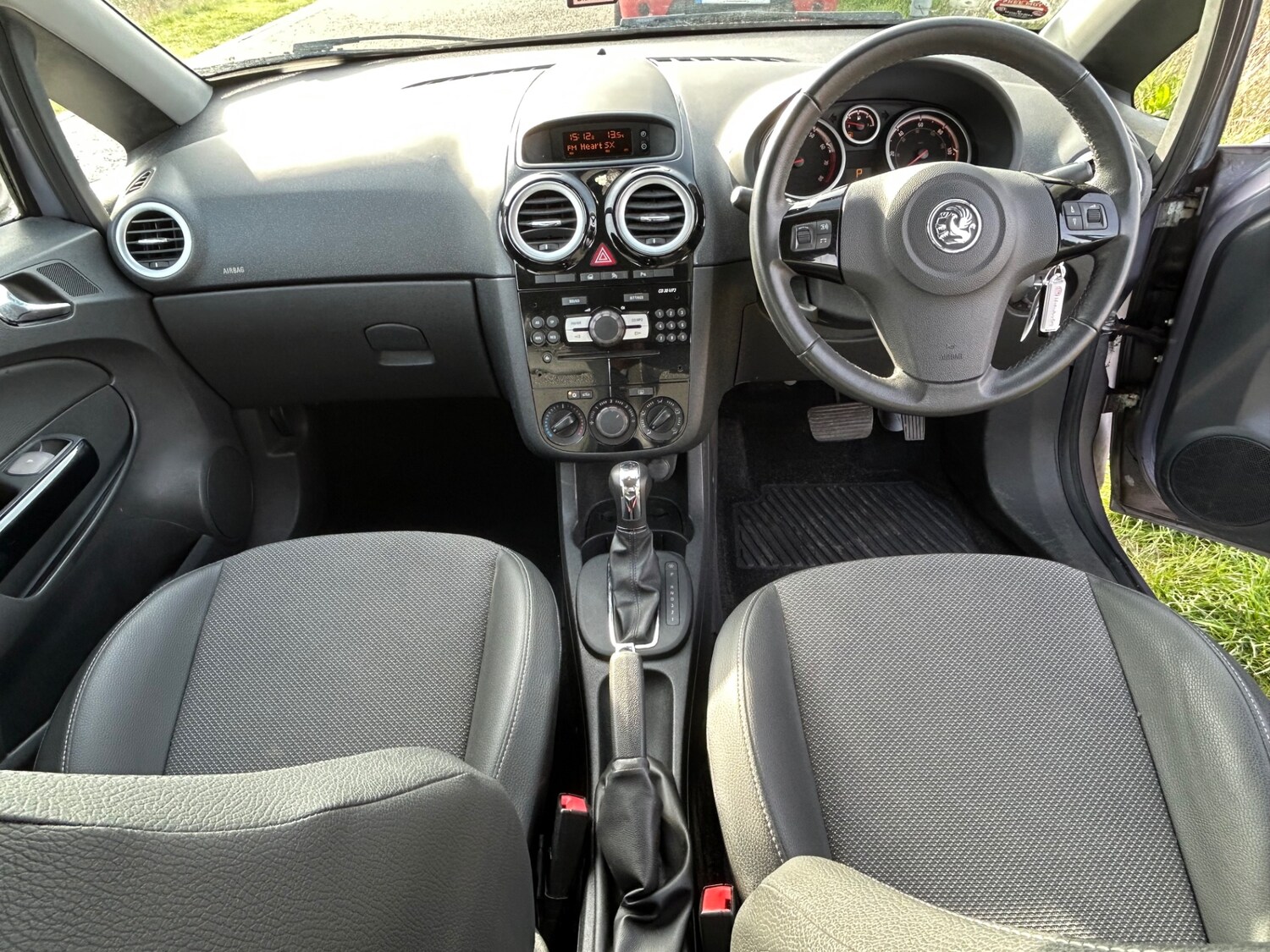 Used Vauxhall Corsa 2007 for sale - 77966628: Photo 9