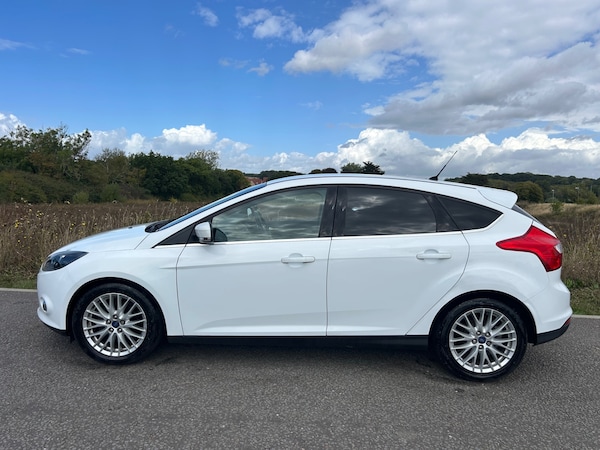 Used Ford Focus 2011 for sale - 76317423: Photo 1