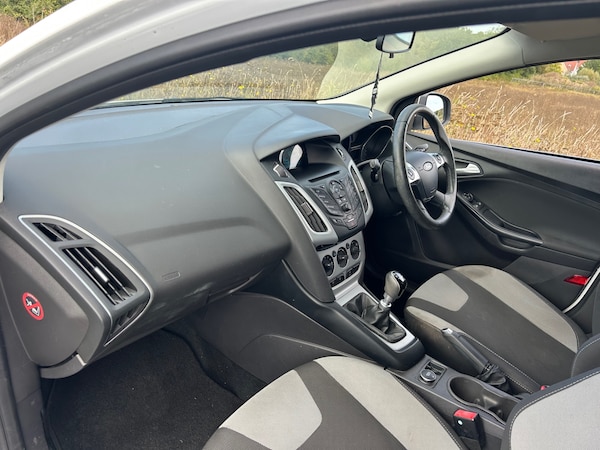 Used Ford Focus 2011 for sale - 76317423: Photo 6