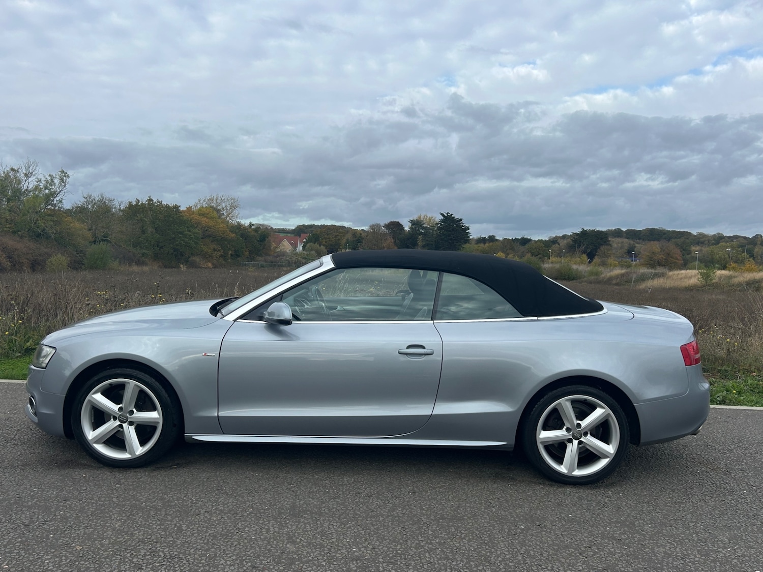 Used Audi A5 2011 for sale - 76400904: Photo 1