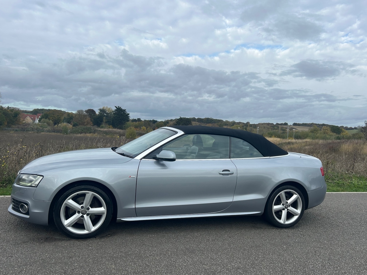 Used Audi A5 2011 for sale - 76400904: Photo 2