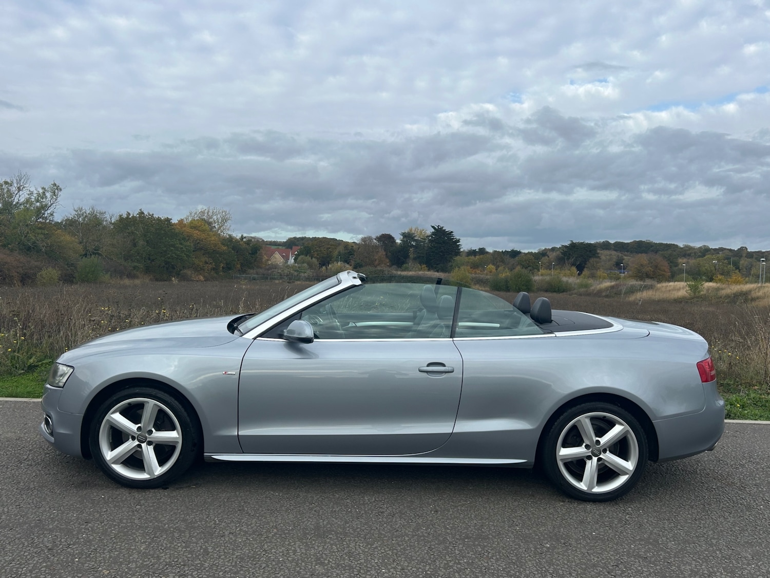 Used Audi A5 2011 for sale - 76400904: Photo 5