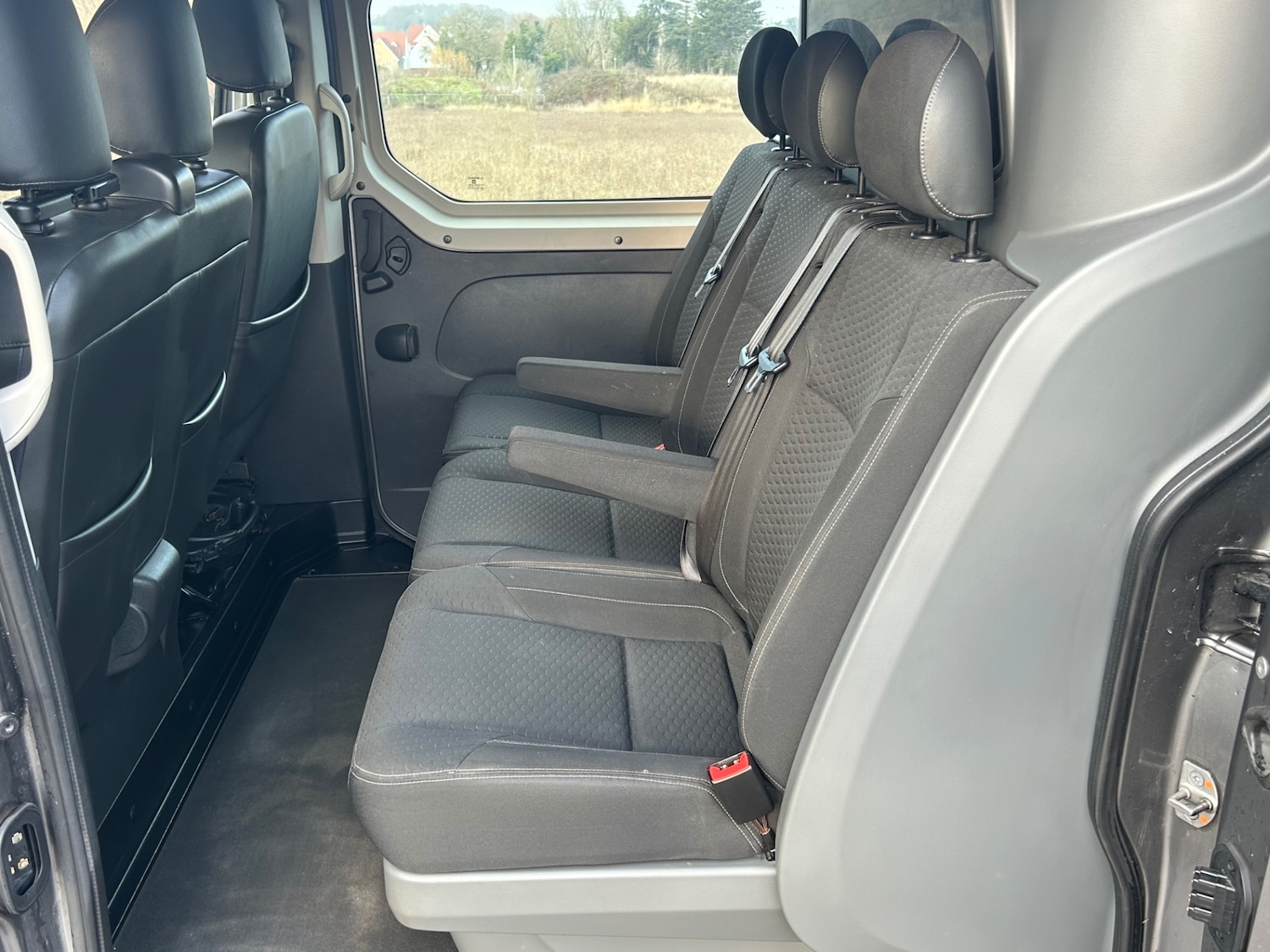 Used Vauxhall Vivaro 2015 for sale - 77257859: Photo 11