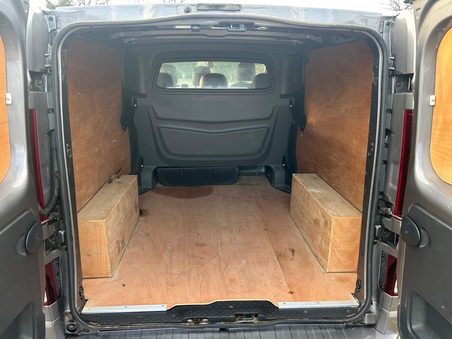 Used Vauxhall Vivaro 2015 for sale - 77257859: Photo 12