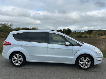 Ford - S-Max