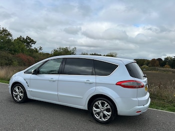 Used Ford S-Max 2010 for sale - 76246364: Photo 4