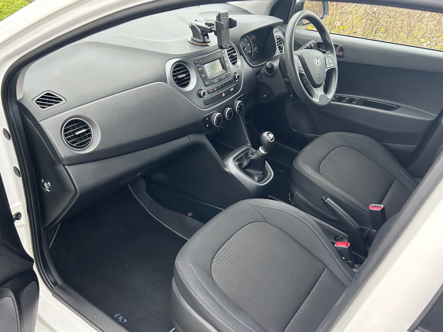 Used Hyundai i10 2017 for sale - 76256830: Photo 6