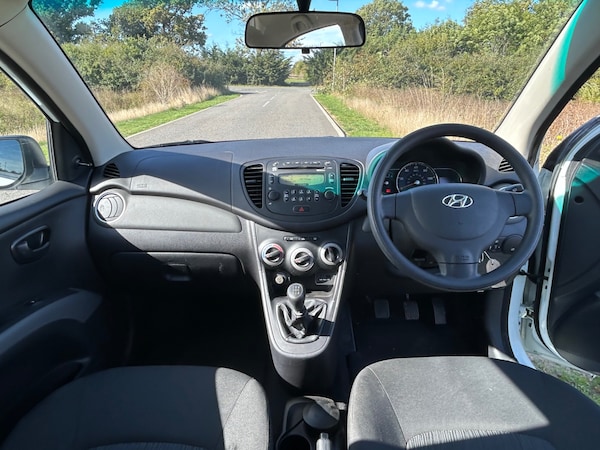 Used Hyundai i10 2014 for sale - 76097659: Photo 7