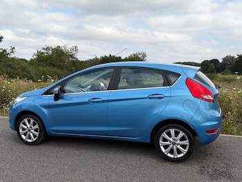 Used Ford Fiesta 2010 for sale - 79216576: Photo