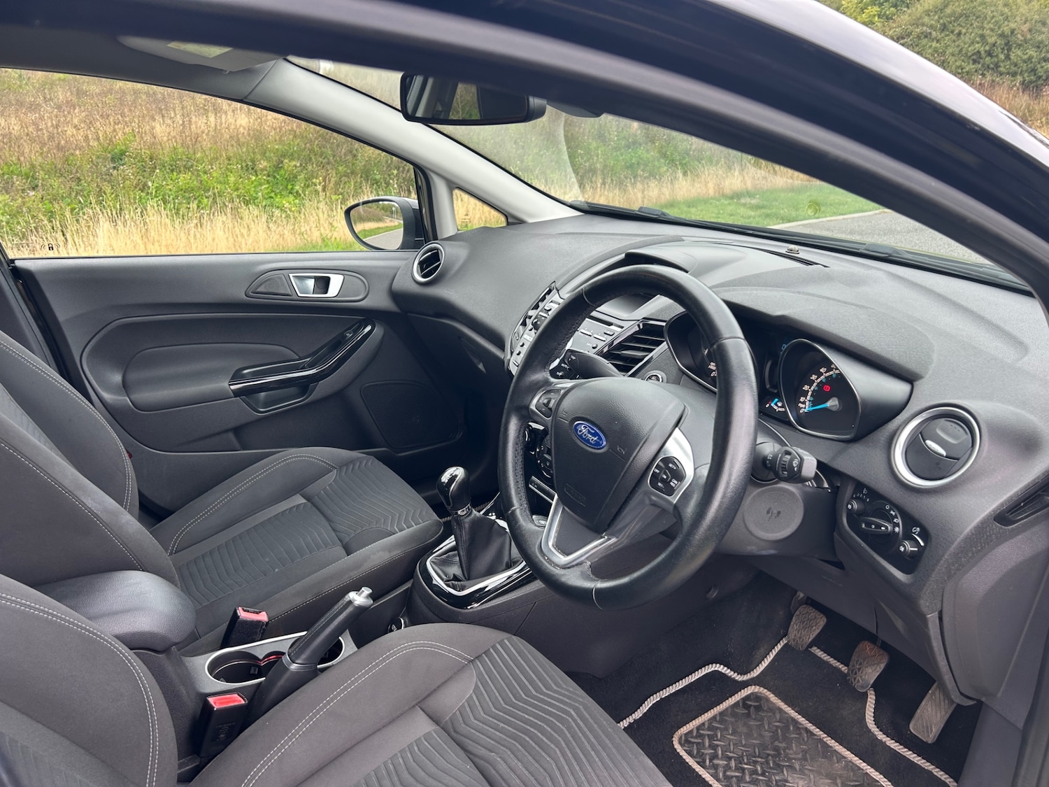 Used Ford Fiesta 2014 for sale - 76076104: Photo 5