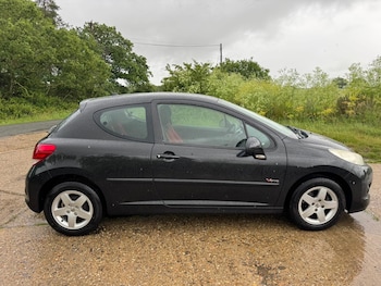 Used Peugeot 207 2010 for sale - 78811507: Photo