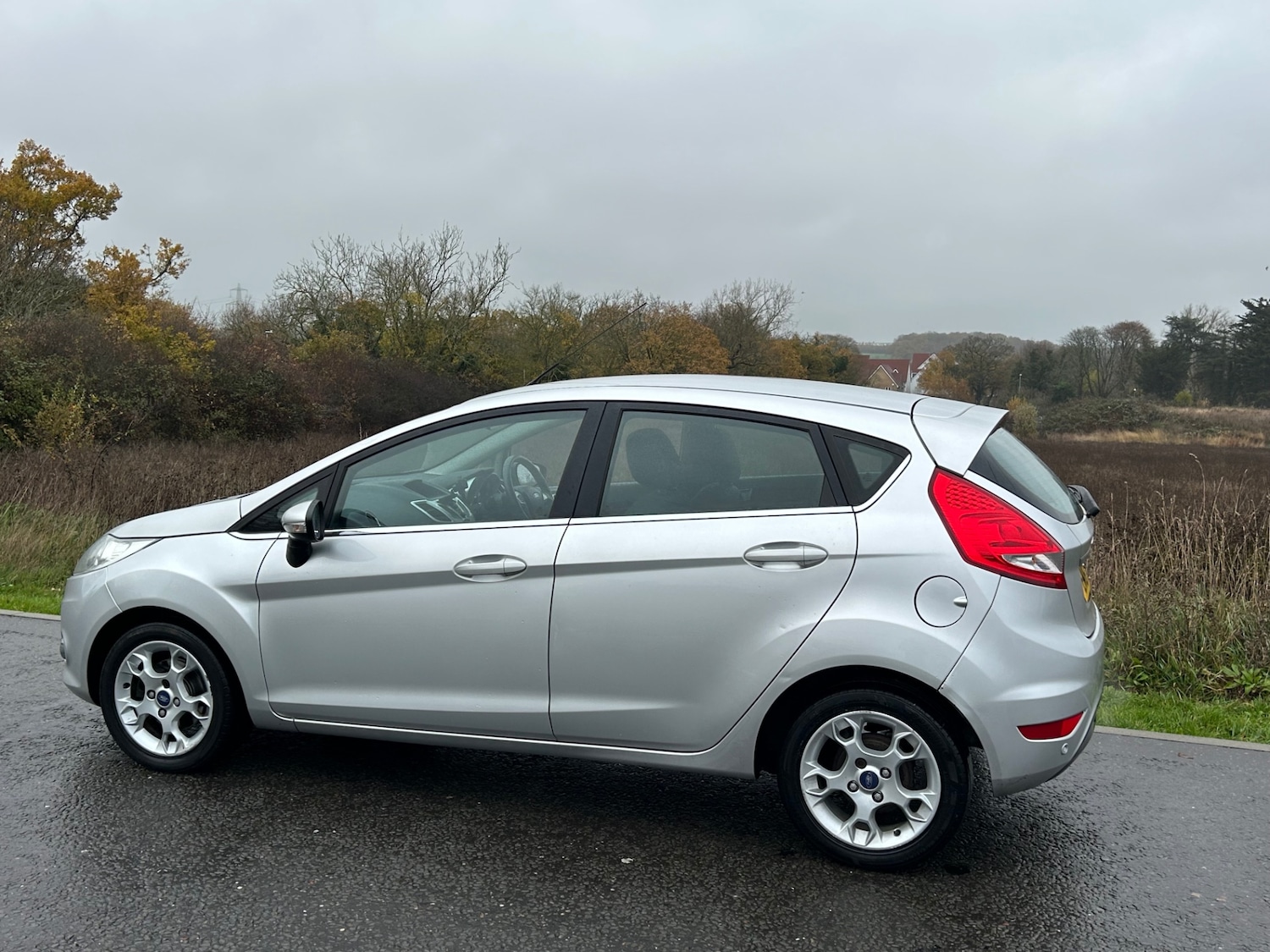 Used Ford Fiesta 2012 for sale - 76762366: Photo 2