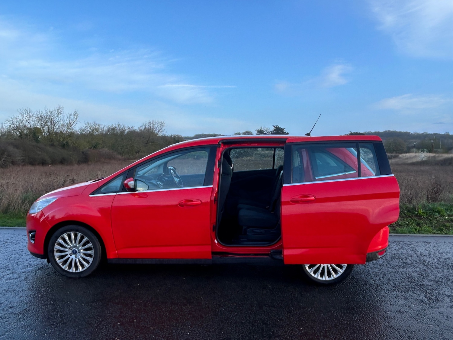 Used Ford Grand C-Max 2014 for sale - 77881328: Photo 11