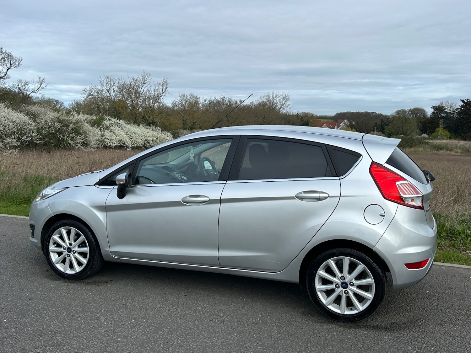 Used Ford Fiesta 2015 for sale - 78137364: Photo 4