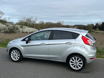 Used Ford Fiesta 2015 for sale - 78137364: Photo