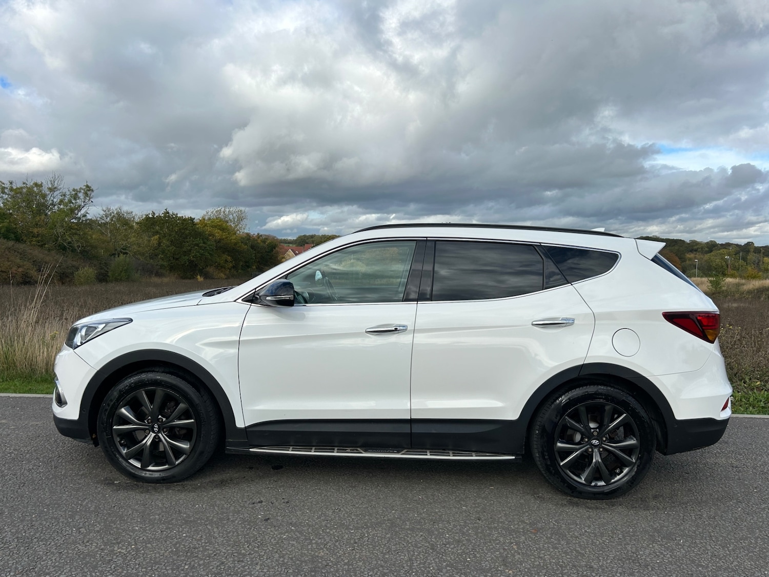 Used Hyundai Santa Fe 2016 for sale - 76332322: Photo 1
