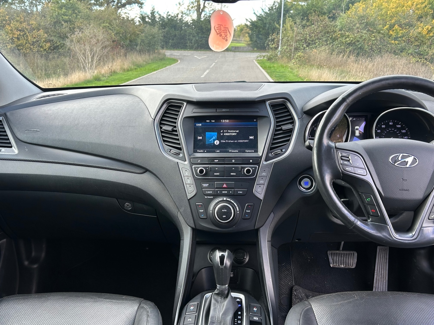 Used Hyundai Santa Fe 2016 for sale - 76332322: Photo 11