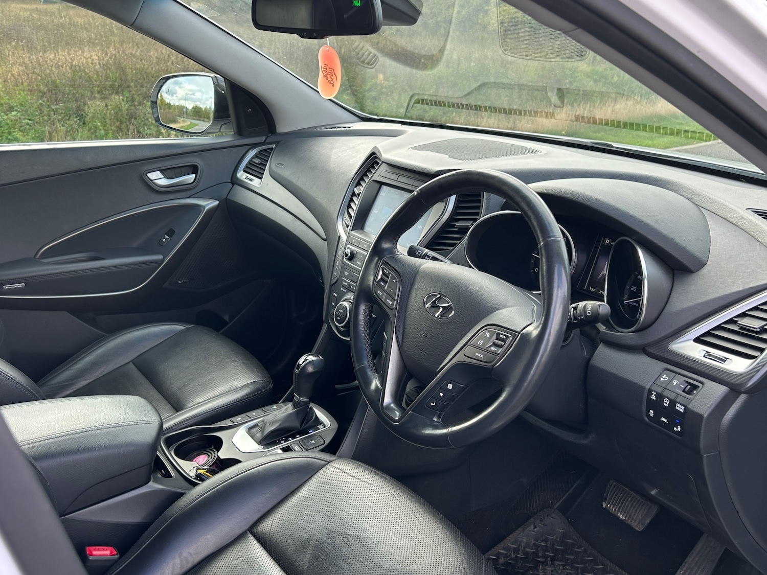 Used Hyundai Santa Fe 2016 for sale - 76332322: Photo 12