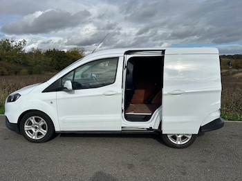Used Ford Transit Courier 2020 for sale - 76941673: Photo