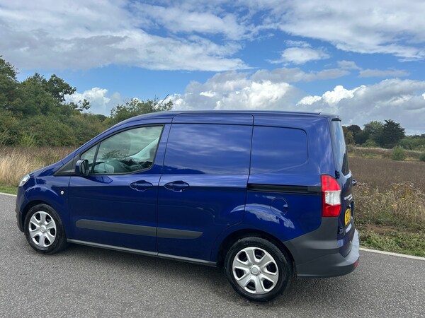 Used Ford Transit Courier 2017 for sale - 75919107: Photo 2