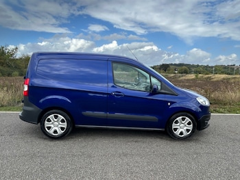 Used Ford Transit Courier 2017 for sale - 75919107: Photo 4