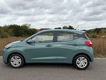 Used Hyundai i10 2023 for sale - 79719314: Photo