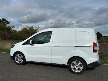 Used Ford Transit Courier 2020 for sale - 78508426: Photo