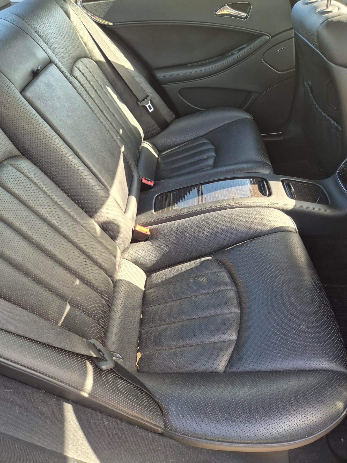 Used Mercedes-Benz CLS 2005 for sale - 78118099: Photo 4