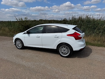 Used Ford Focus 2014 for sale - 75599129: Photo