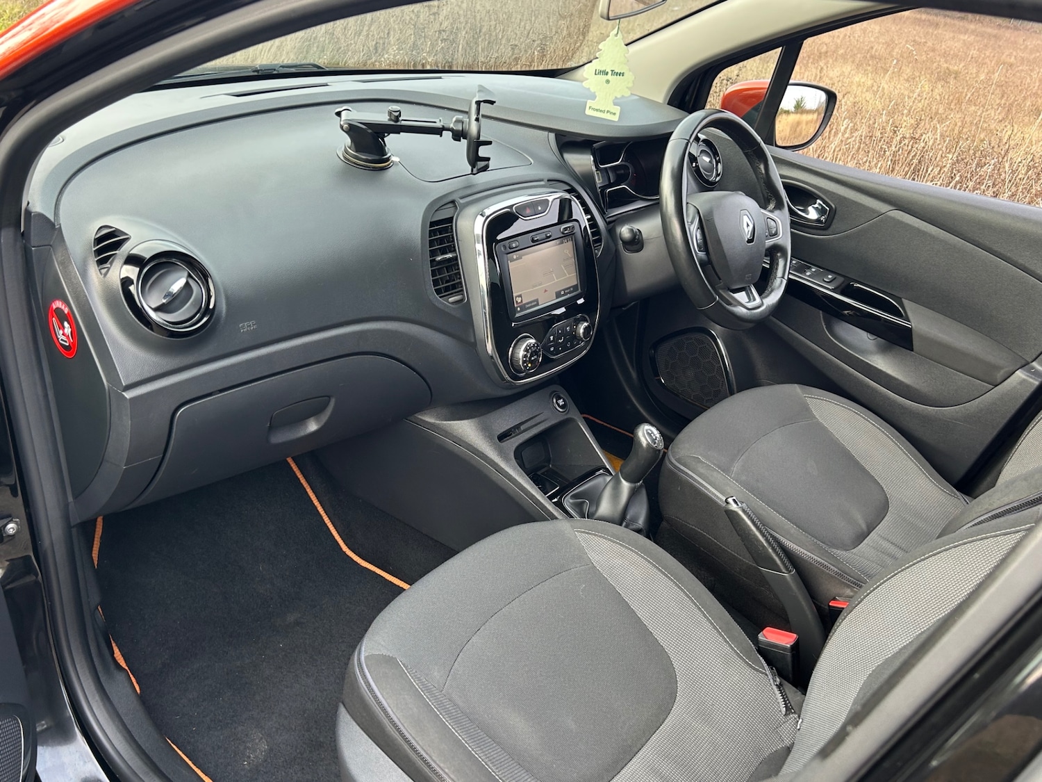 Used Renault Captur 2017 for sale - 77257596: Photo 8