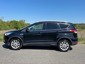 Used Ford Kuga 2015 for sale - 78456786: Photo