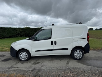 Used Vauxhall Combo 2018 for sale - 79552066: Photo
