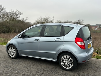 Used Mercedes-Benz A-Class 2009 for sale - 77564287: Photo