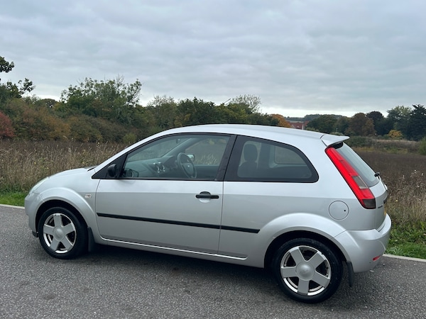 Used Ford Fiesta 2005 for sale - 76192802: Photo 1