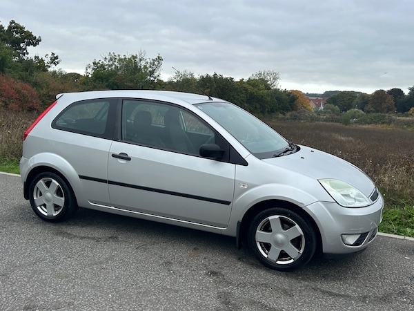Used Ford Fiesta 2005 for sale - 76192802: Photo 5
