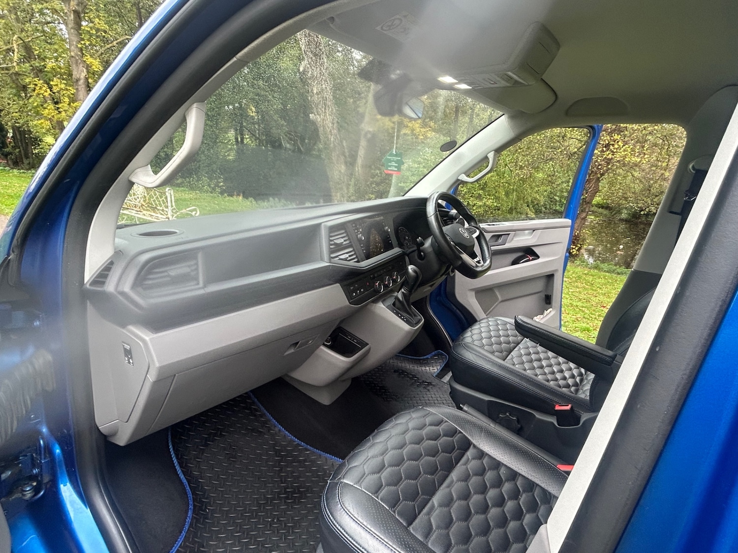 Used Volkswagen Transporter Sportline 2022 for sale - 76497724: Photo 18