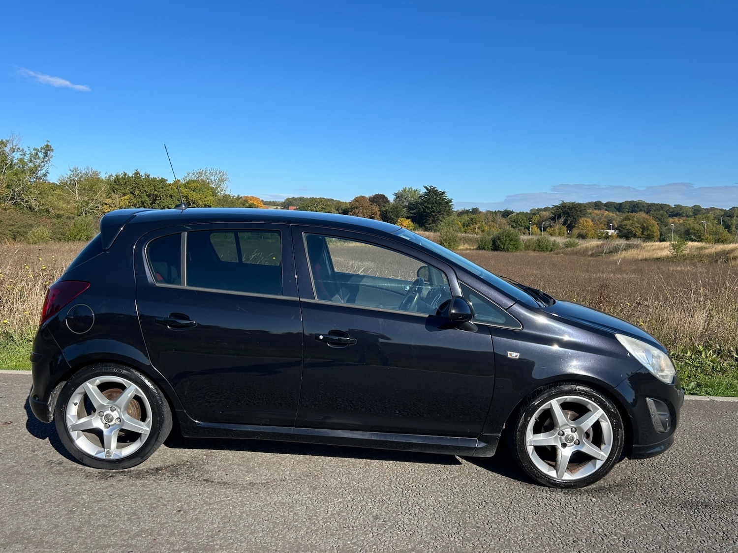 Used Vauxhall Corsa 2011 for sale - 76681967: Photo 3