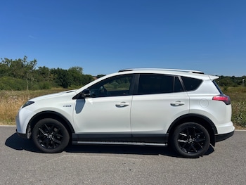 Used Toyota RAV4 2018 for sale - 75215526: Photo