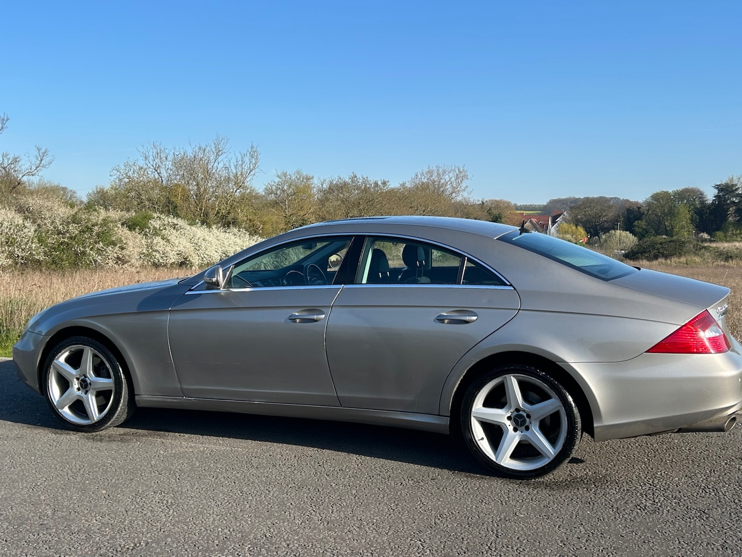 Used Mercedes-Benz CLS 2005 for sale - 78161681: Photo 2