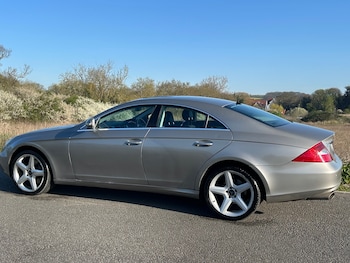 Used Mercedes-Benz CLS 2005 for sale - 78161681: Photo